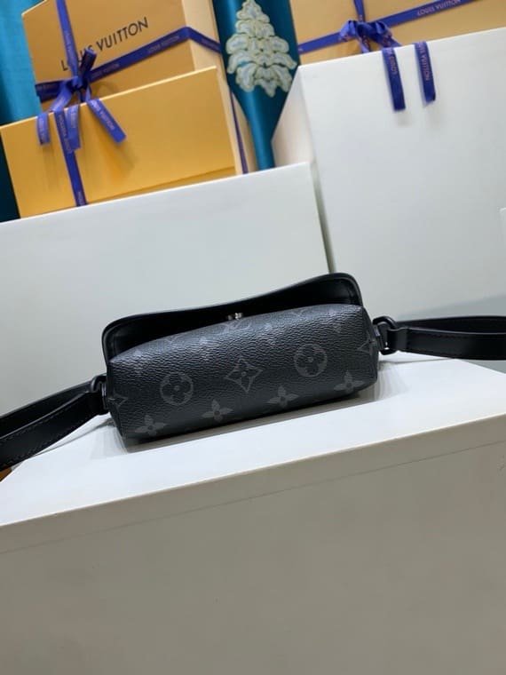 L0vis Vvtt0n M12806 Pulse Wearable Wallet