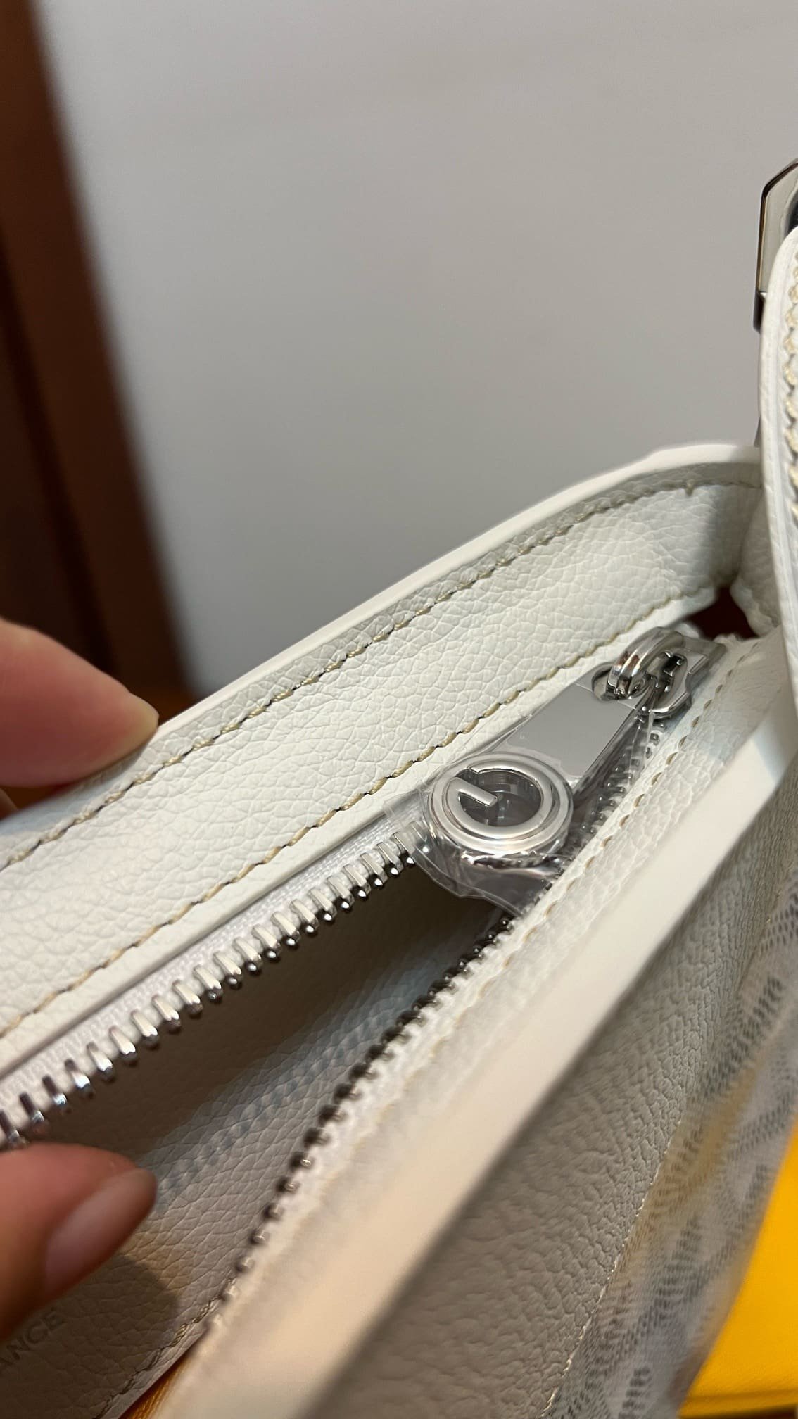 G09ard Hirondelle bag
