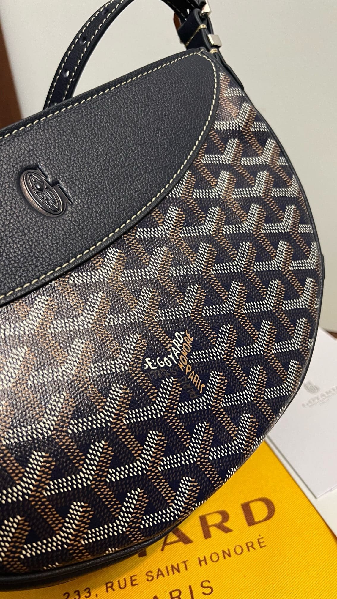 G09ard Hirondelle bag