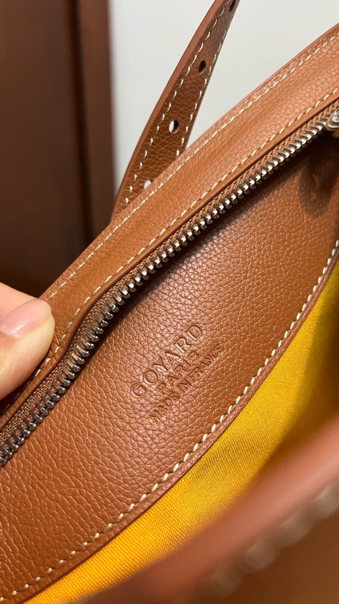 G09ard Hirondelle bag