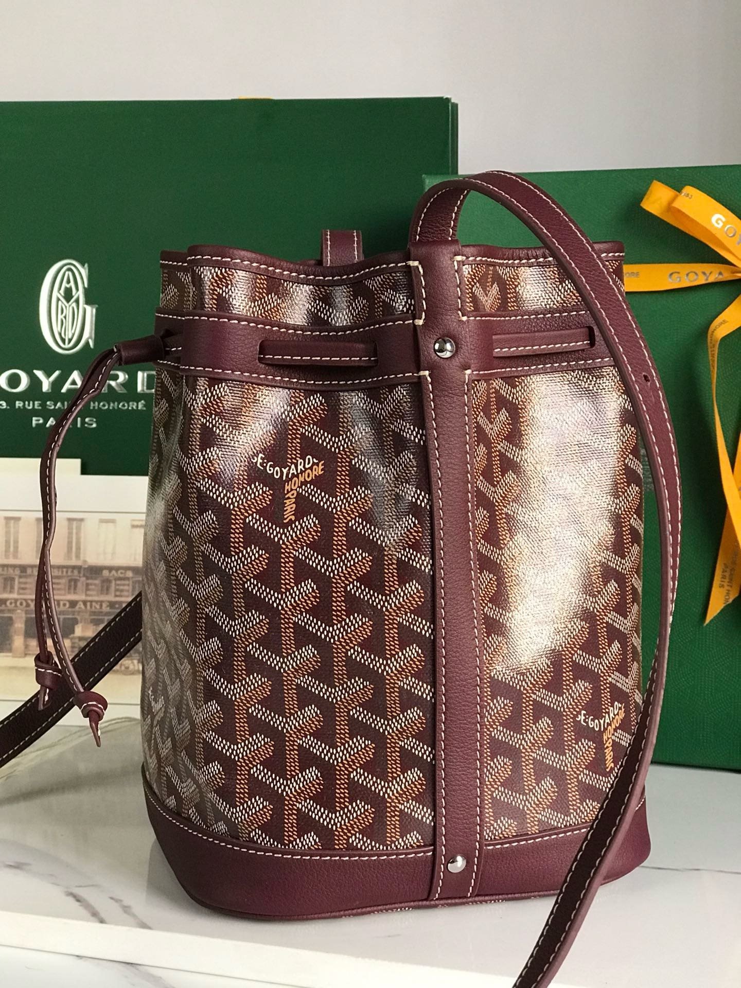 G09ard Petit Flot Bucket Bag