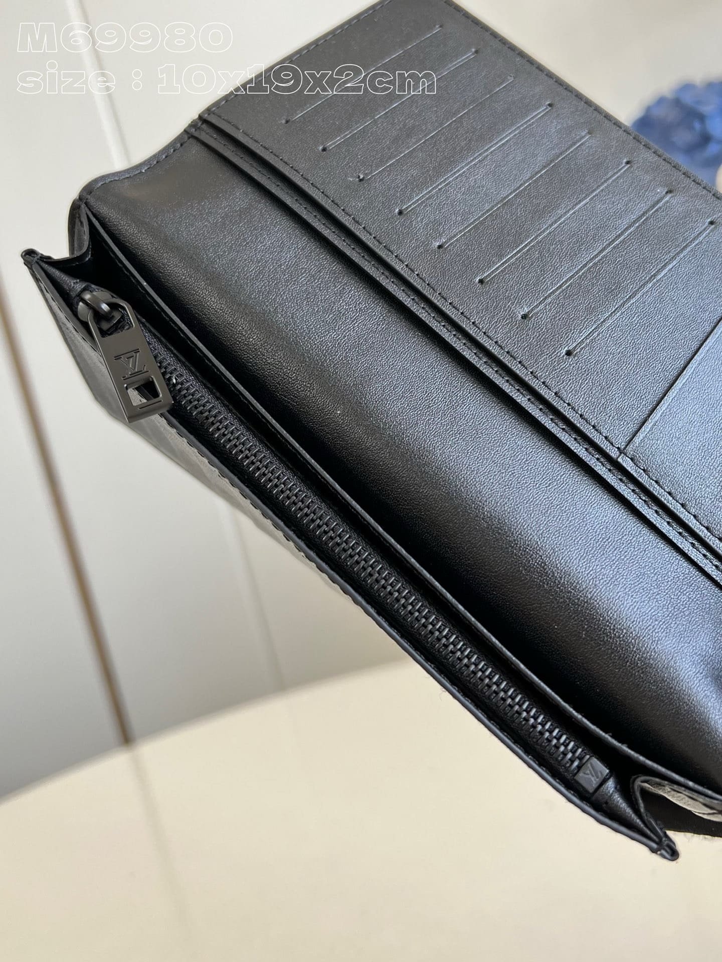 L0vis Vvtt0n M69980 Brazza Wallet