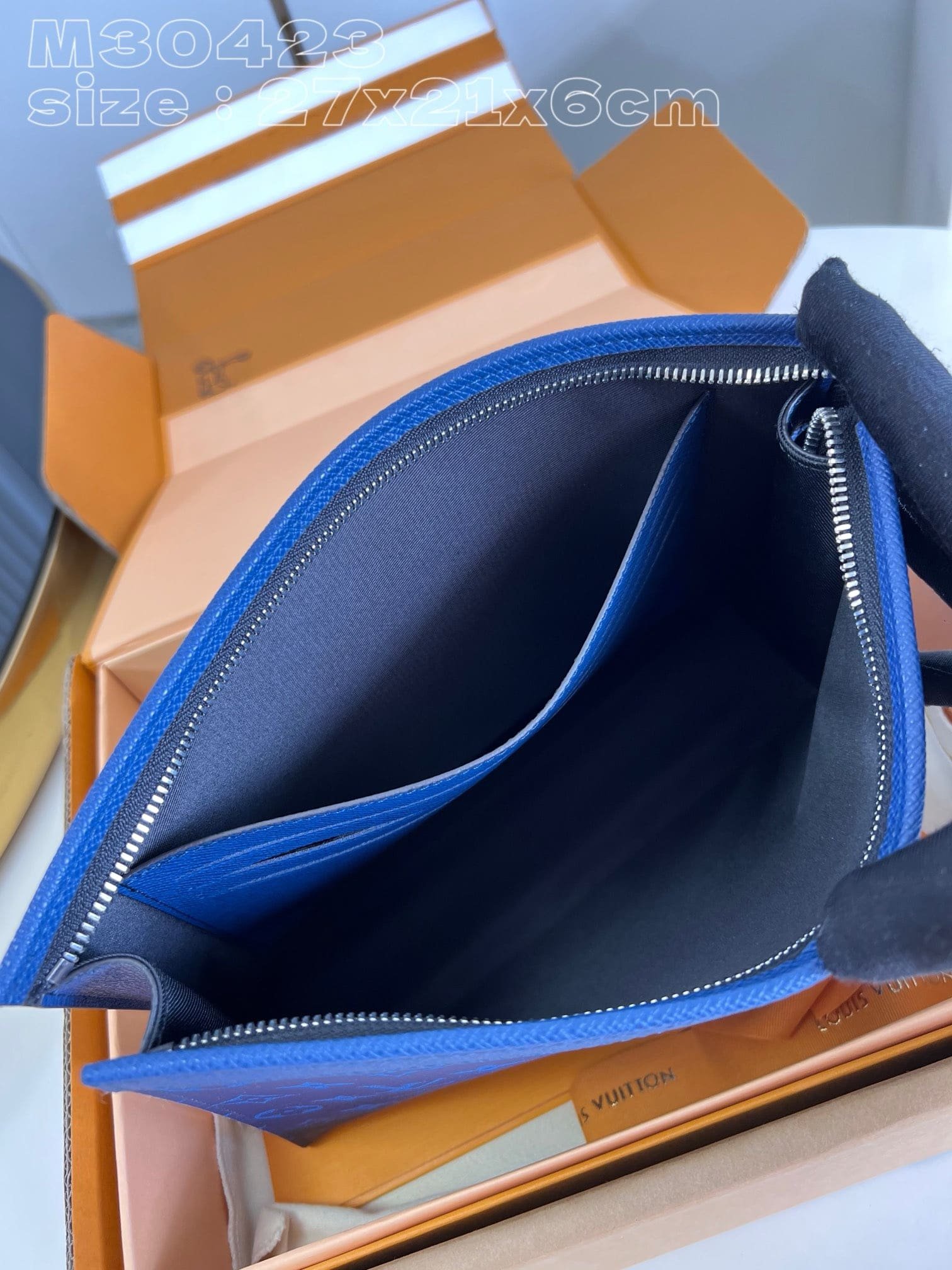 L0vis Vvtt0n M30423 Pochette Voyage MM