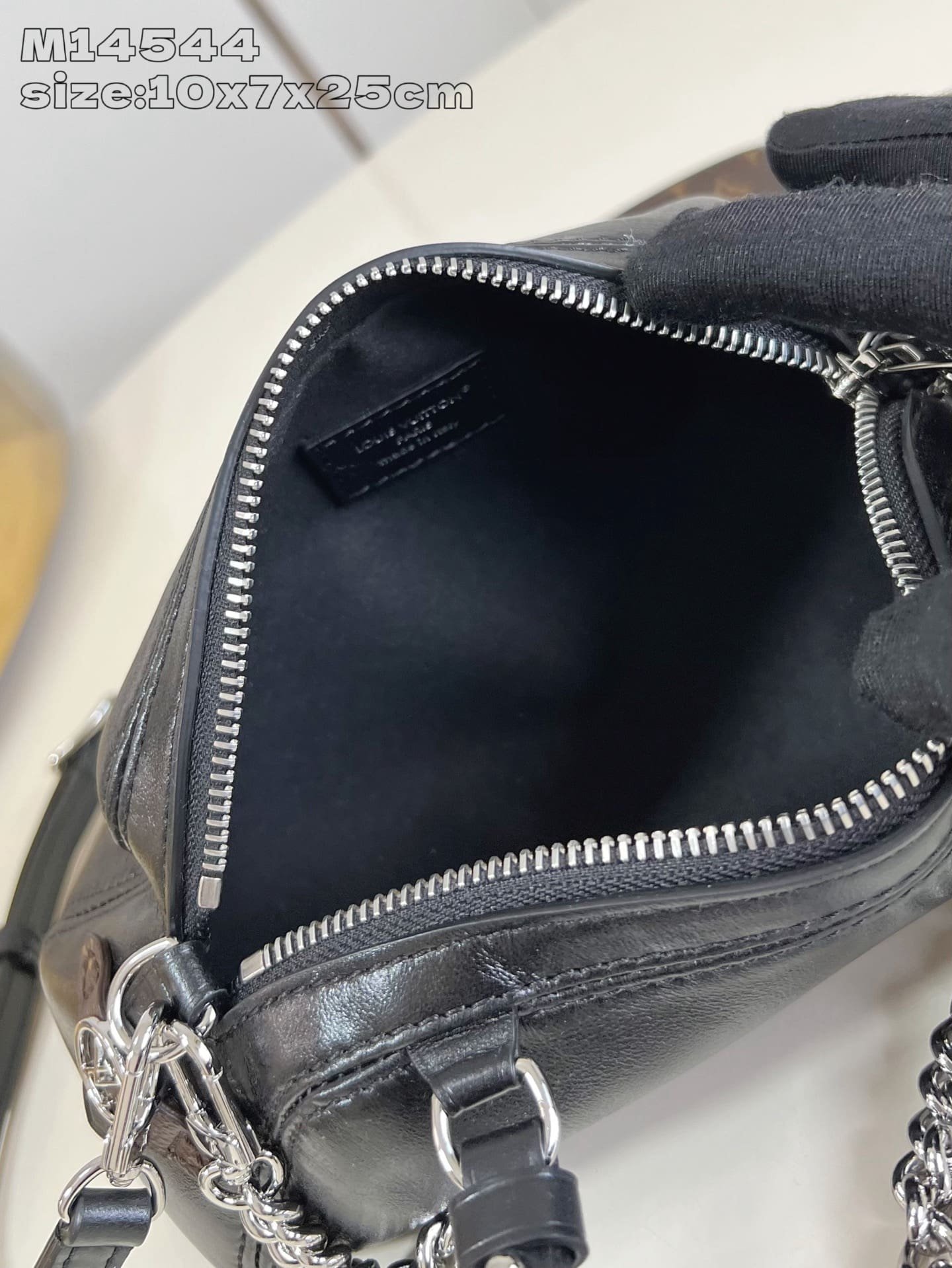 L0vis Vvtt0n M14544 Pochette Vibe