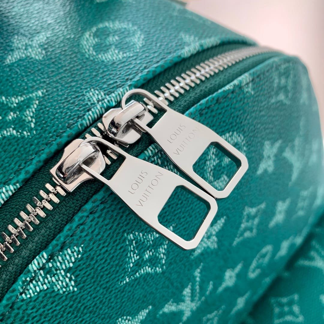 L0vis Vvtt0n M12780 Discovery Backpack PM