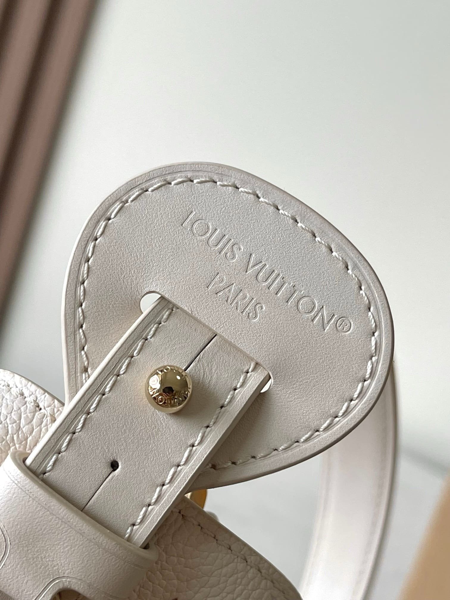 L0vis Vvtt0n M25673 All In BB