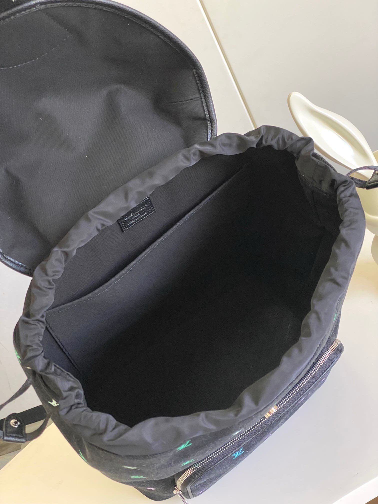 L0vis Vvtt0n M14135 Montsouris Backpack
