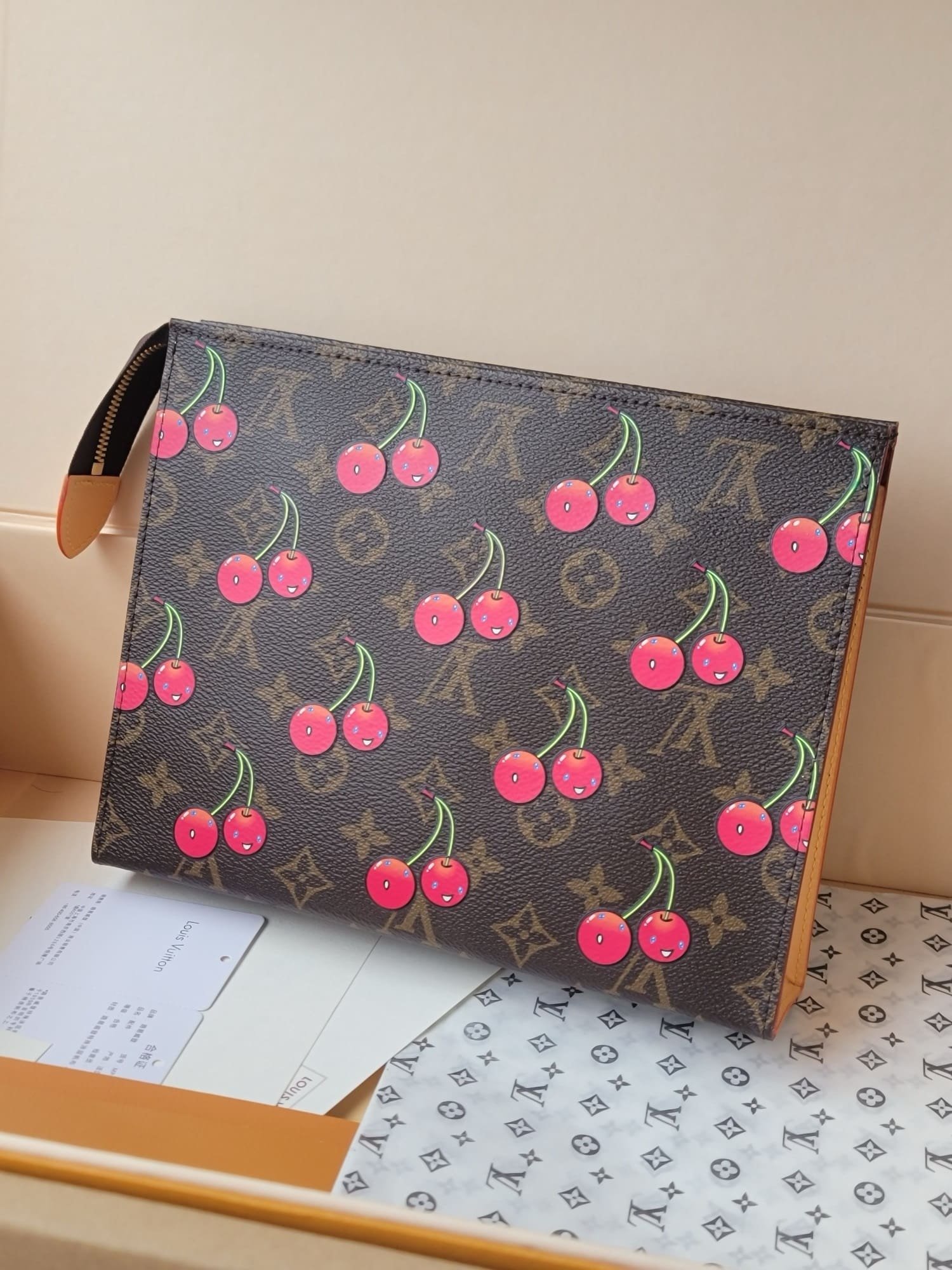 L0vis Vvtt0n M14372 LV x TM Toiletry Pouch