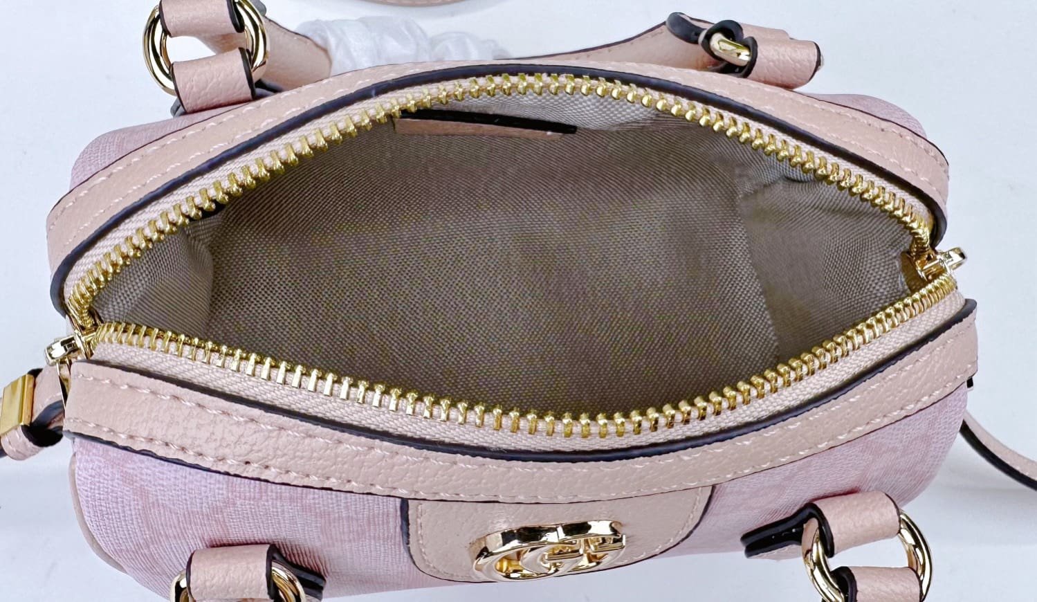 Gvc*1 Ophidia GG S*per mini bag