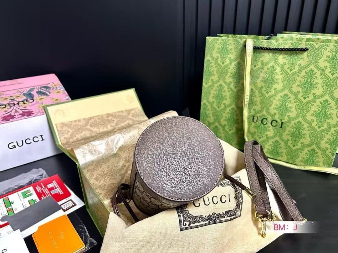 Gvc*1 OPHIDIA MINI BUCKET BAG