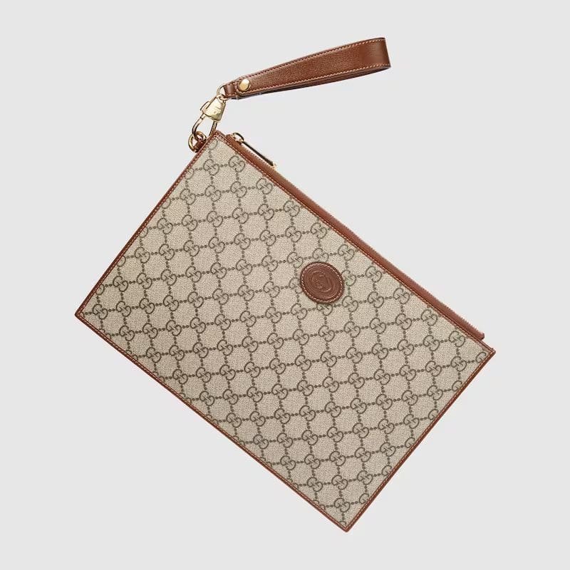 Gvc*1 POUCH WITH INTERLOCKING G
