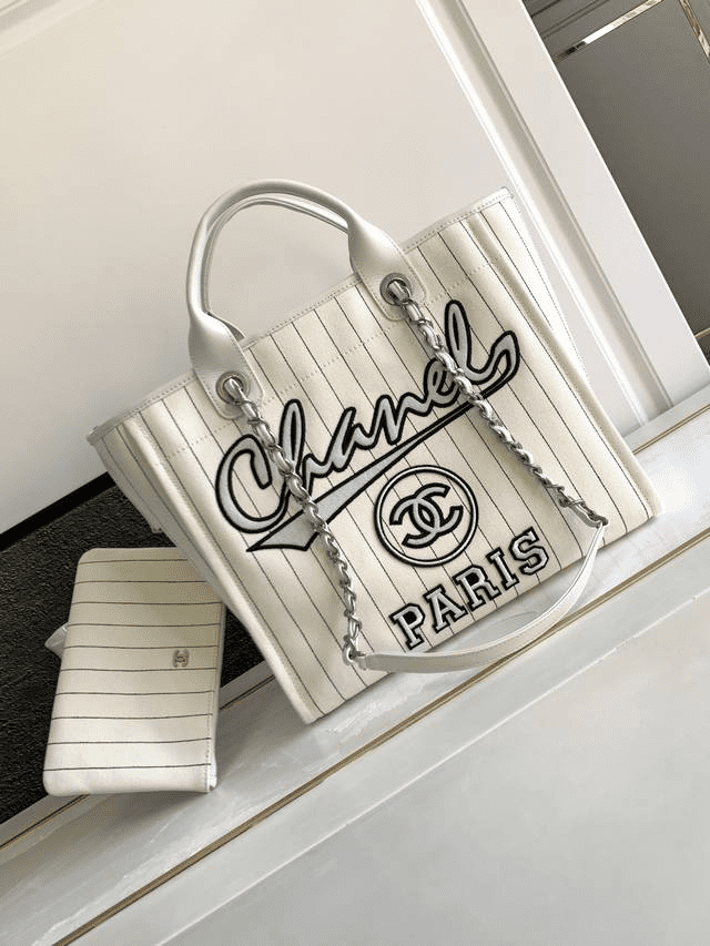 Ch**el Ch**el Doville Tote and Shoulder Bag