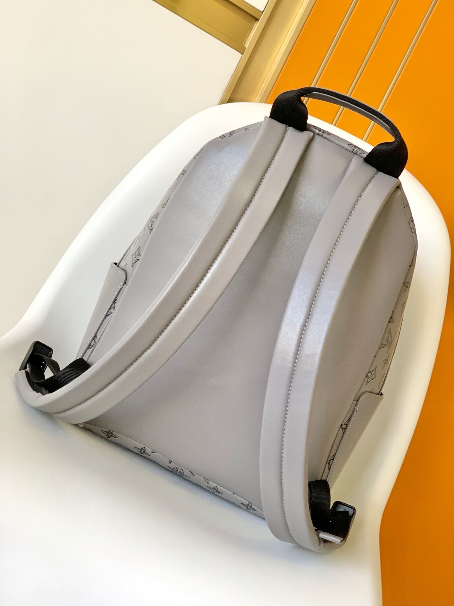 L0vis Vvtt0n M46557 Discovery Backpack