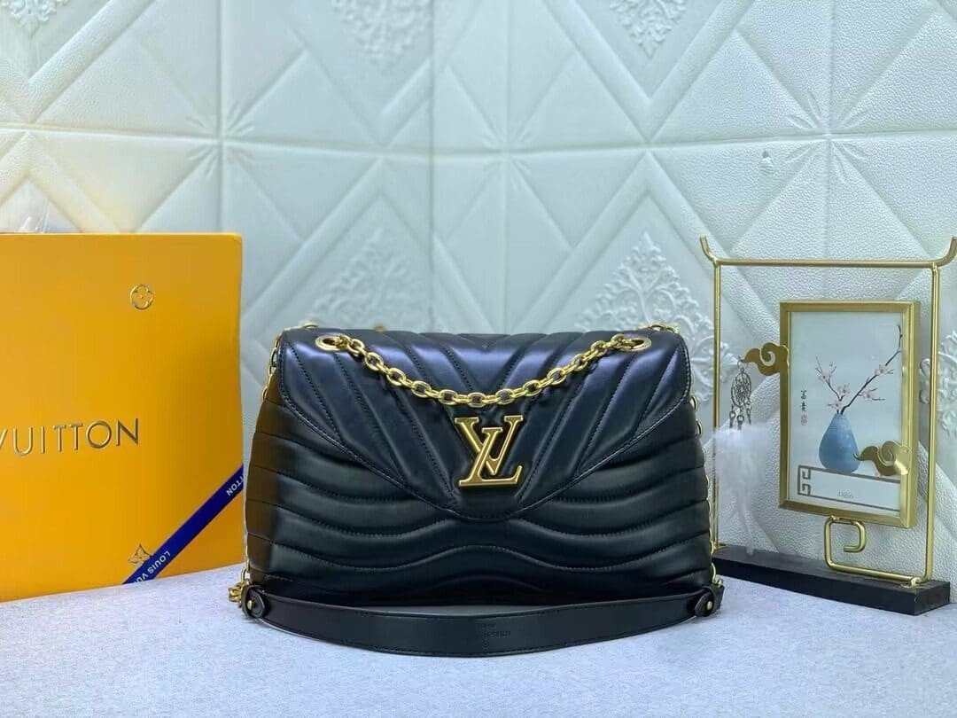 L0vis Vvtt0n M21615 New Wave Chain Bag GM Black