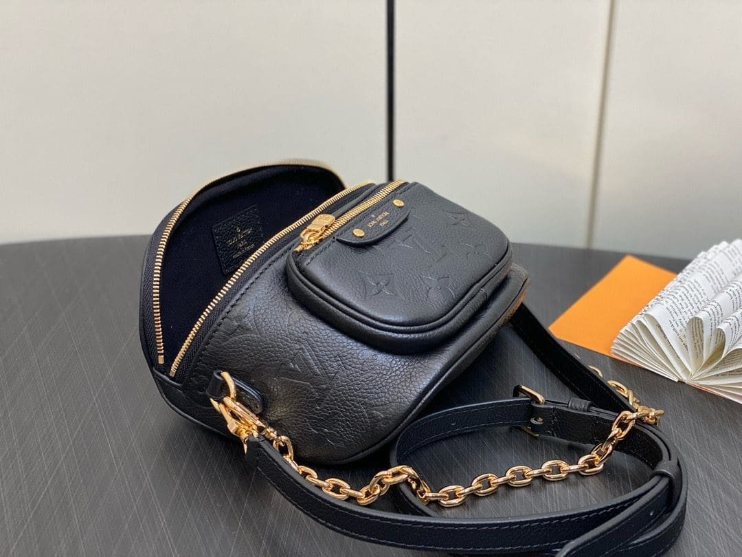 L0vis Vvtt0n M46917 Mini Bumbag