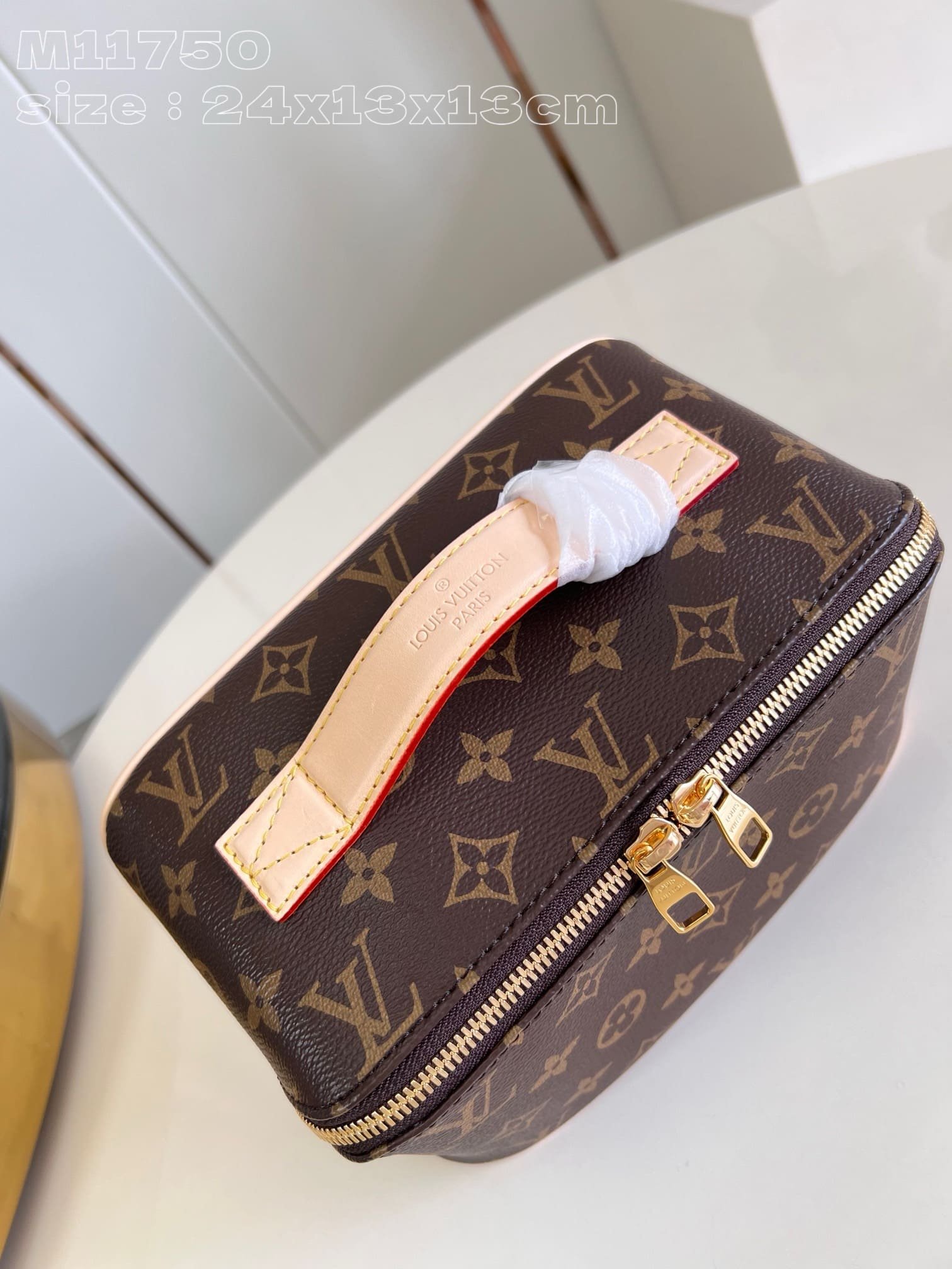 L0vis Vvtt0n M11750 Toiletry Bag (top quality)
