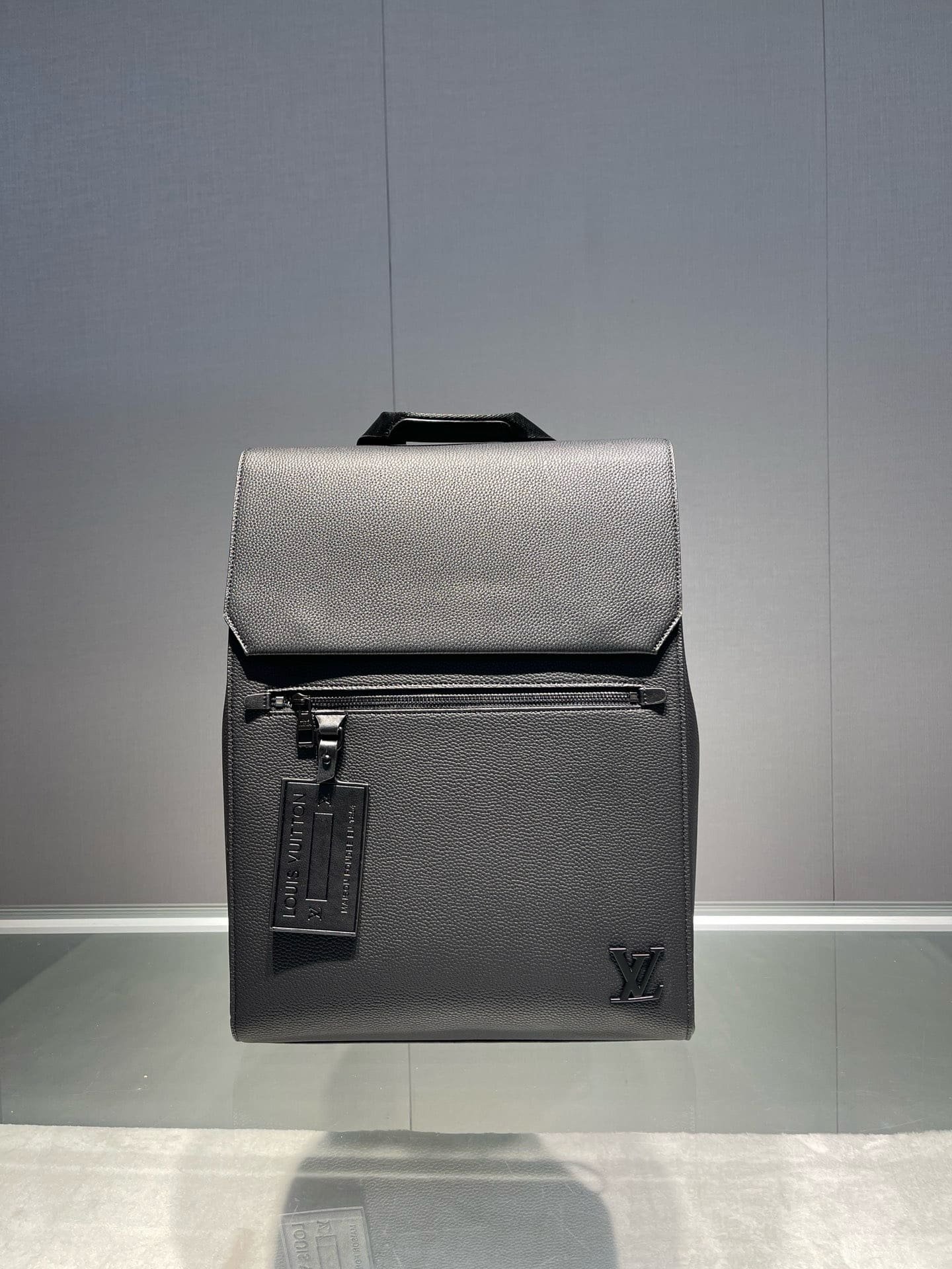 L0vis Vvtt0n M21367 Fastline Backpack
