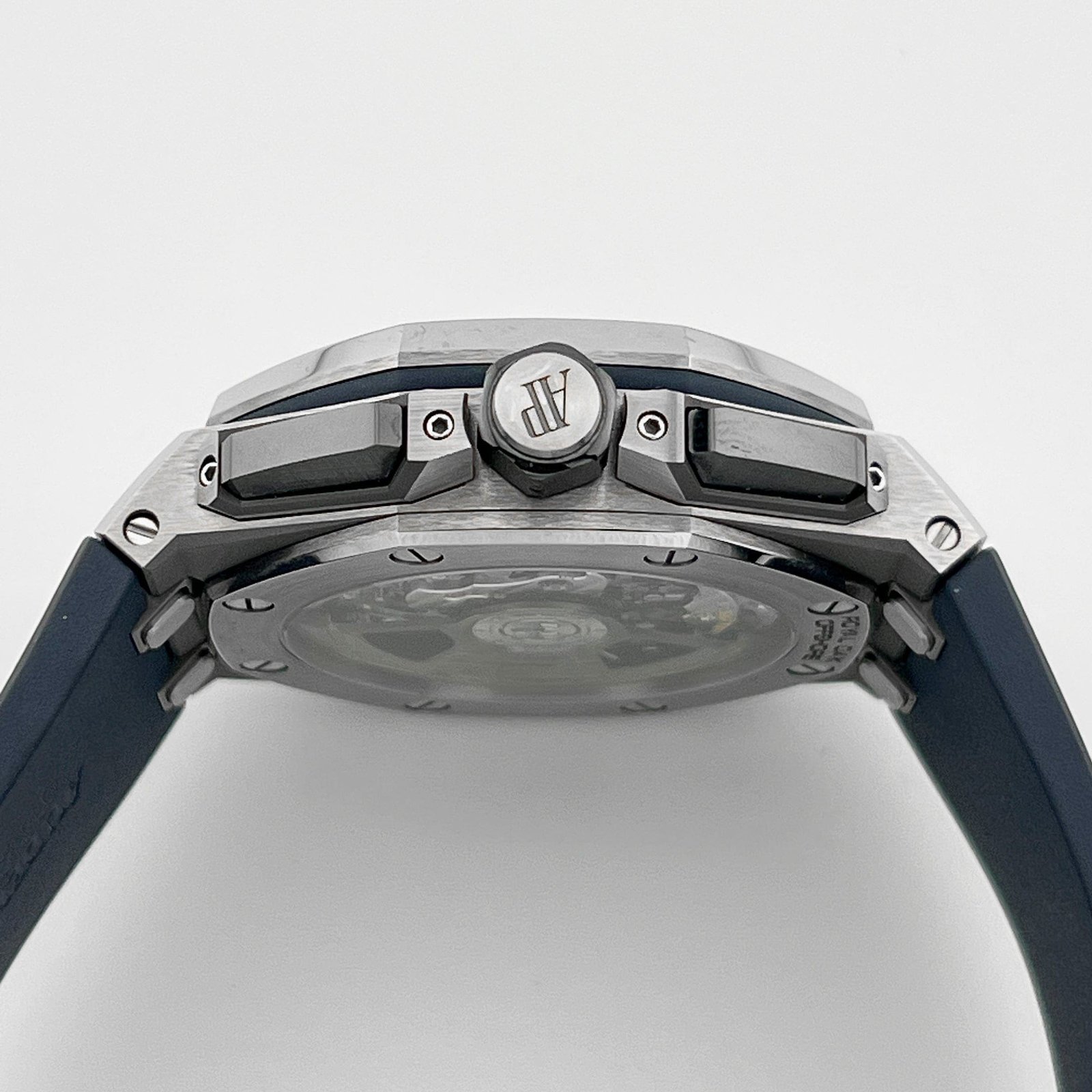 Audemars P1g*et Royal Oak Offshore 26420TI.OO.A027CA.01 Chronograph Titanium Blue Dial