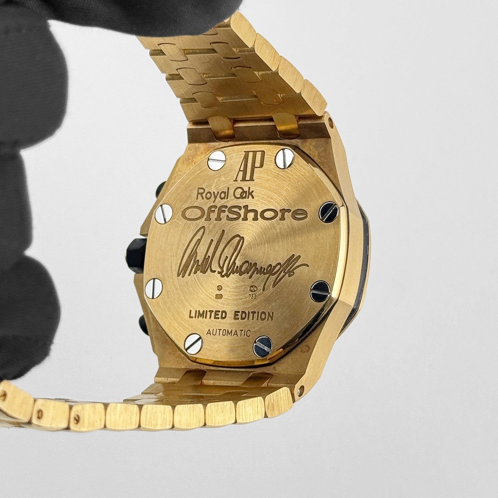 Audemars P1g*et Royal Oak Offshore Chronograph 26007BA.OO.D088CR.01 ‘Arnold Schwarzenegger’ Yellow Gold Brown Dial Limited Edition (2004)