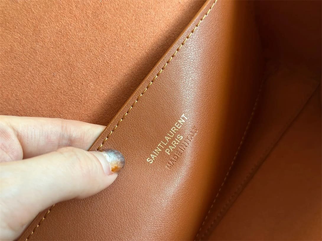 Sa1nt Lau*nt Medium Double-Sided Lettering Kate Crossbody Bag in Calfskin and Crocodile-Embossed Suede