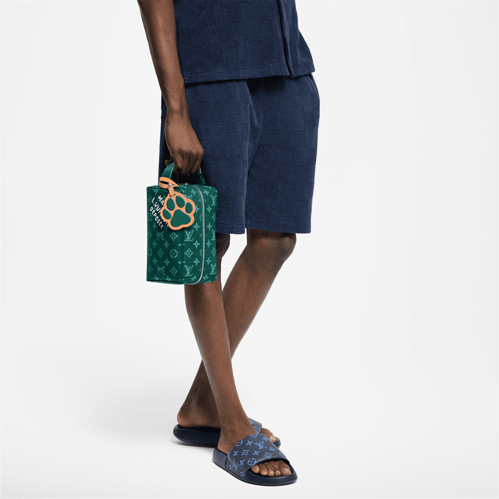 L0vis Vvtt0n M12688 Locker Dopp Kit