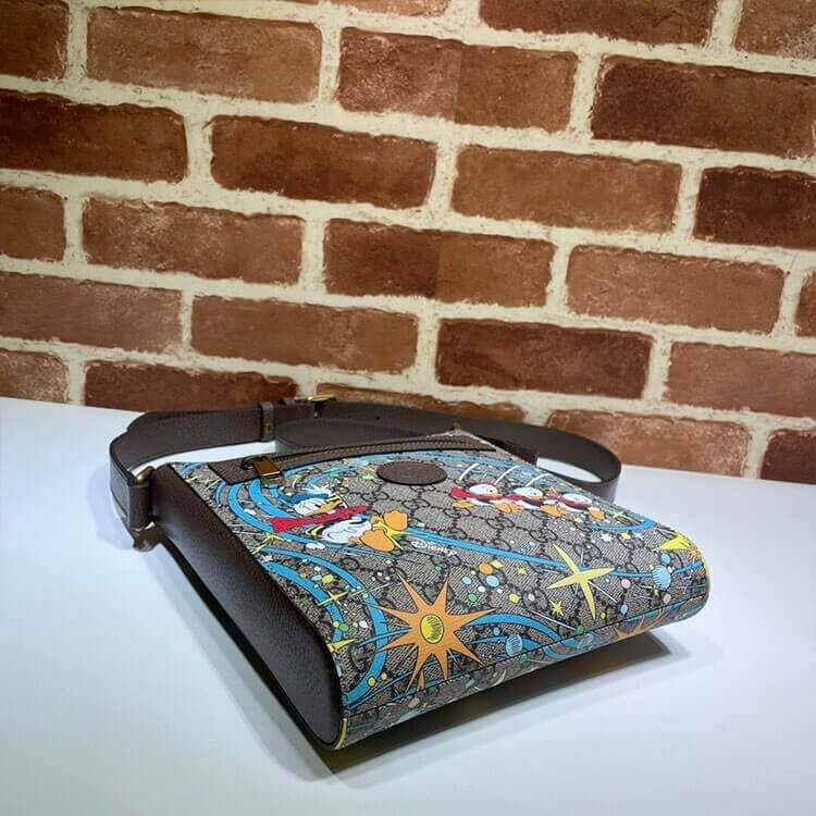 Gvc*1 Disney x Gvc*1 Donald Duck Messenger Bag
