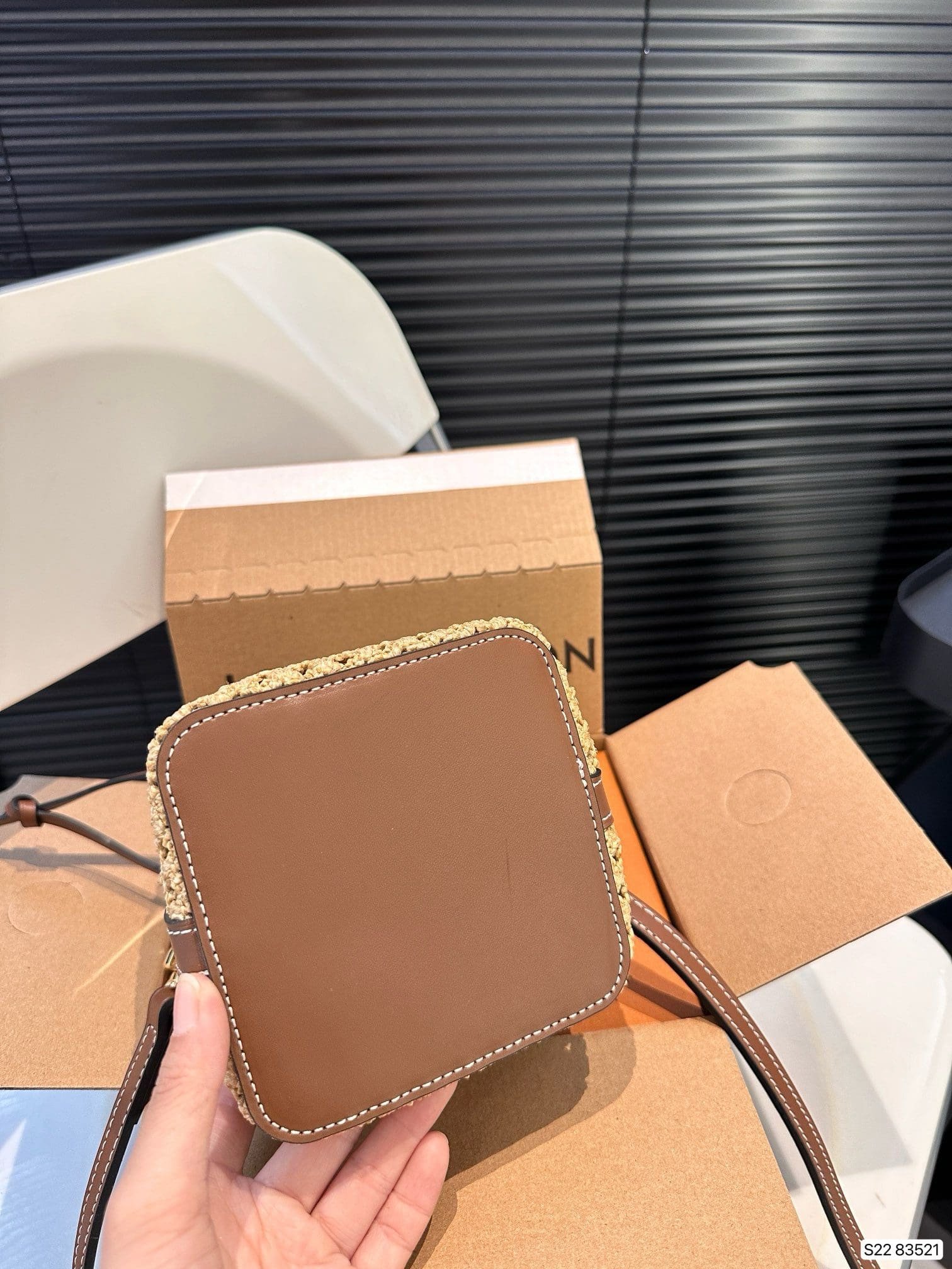 L0vis Vvtt0n M83521 Noé Purse