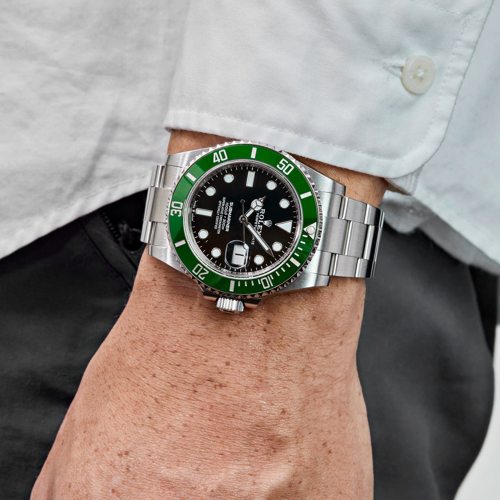 R01ex Submariner Date 126610LV ‘Starbucks MK2’ Stainless Steel Black Dial Oyster (2025)