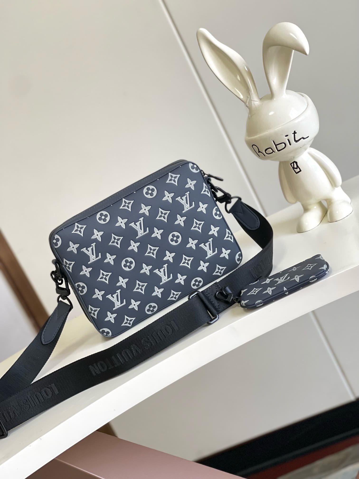 L0vis Vvtt0n M24753 Trio Messenger