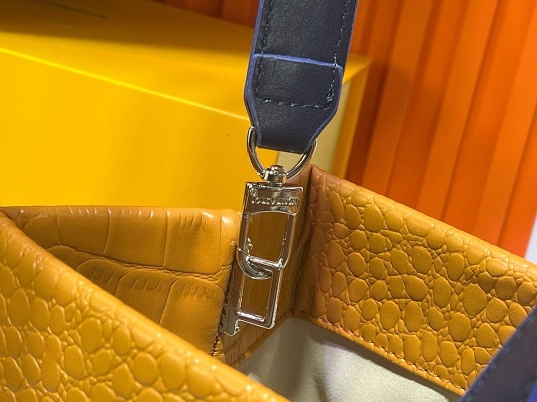 L0vis Vvtt0n M24457 Shopper Tote MM