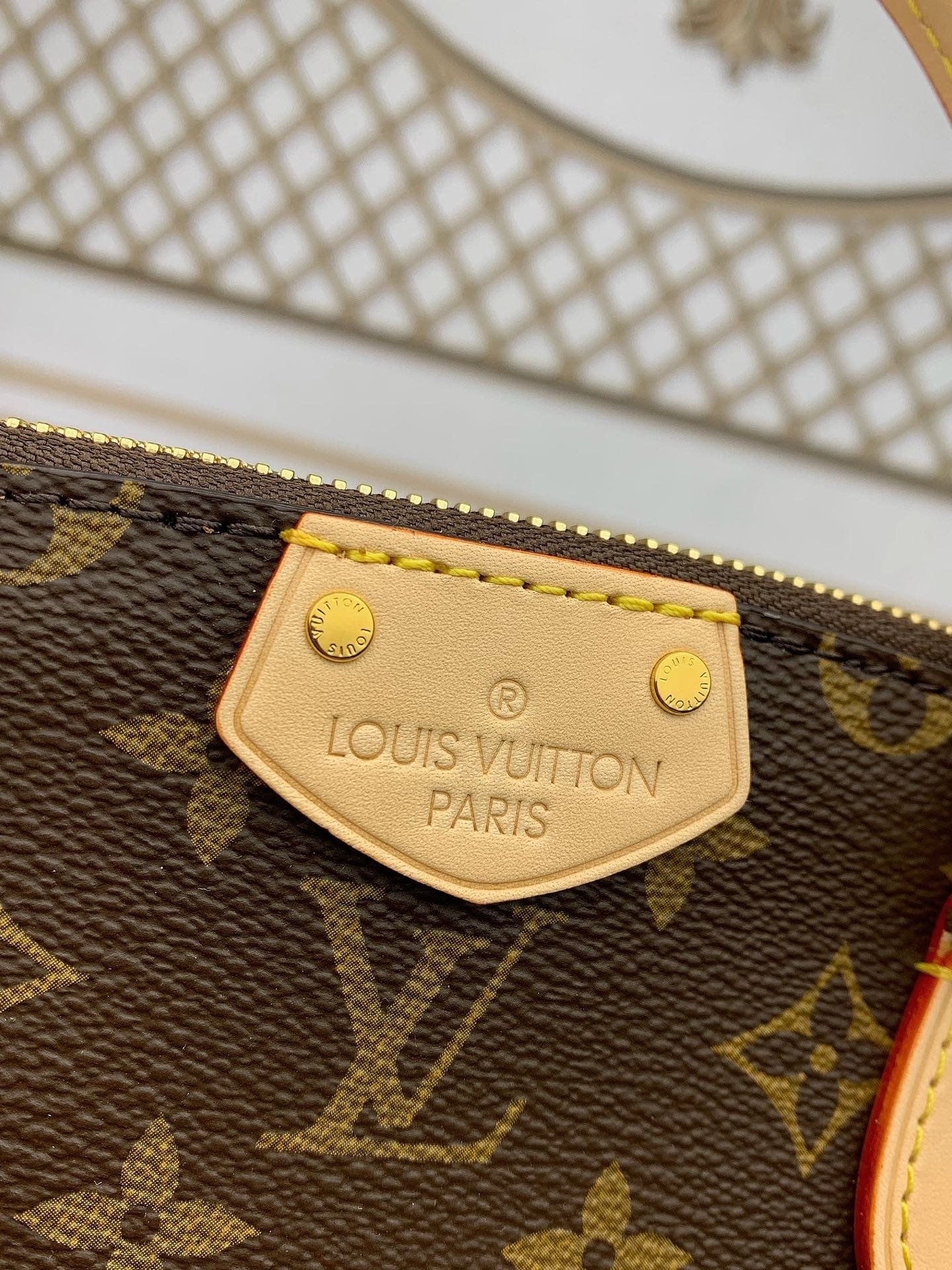 L0vis Vvtt0n Turenne PM M48813