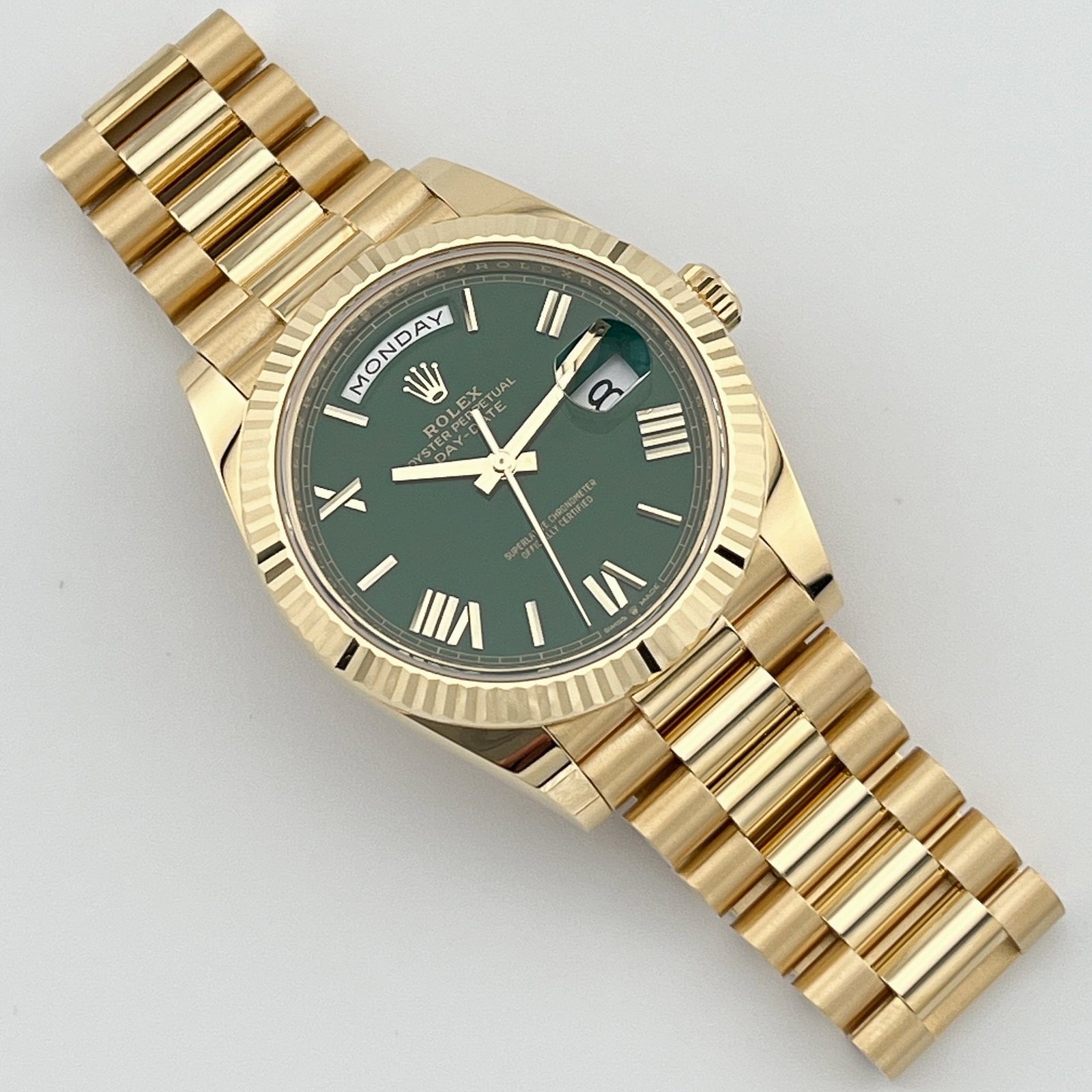 R01ex Day-Date 40 228238 Yellow Gold Green Roman Numerals Dial (2023)