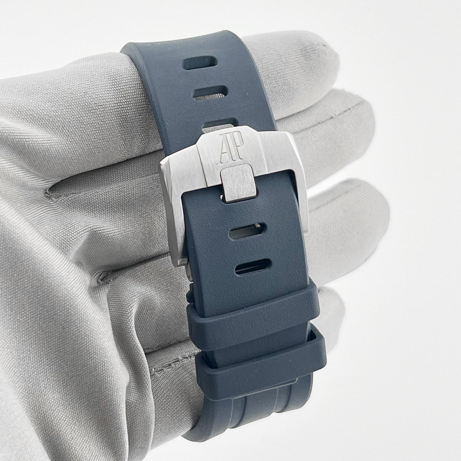 Audemars P1g*et Royal Oak Offshore 26420TI.OO.A027CA.01 Chronograph Titanium Blue Dial