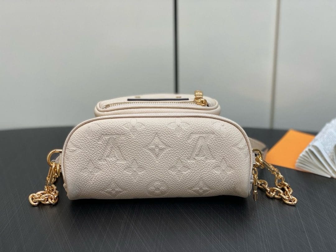 L0vis Vvtt0n M83275 Mini Bumbag