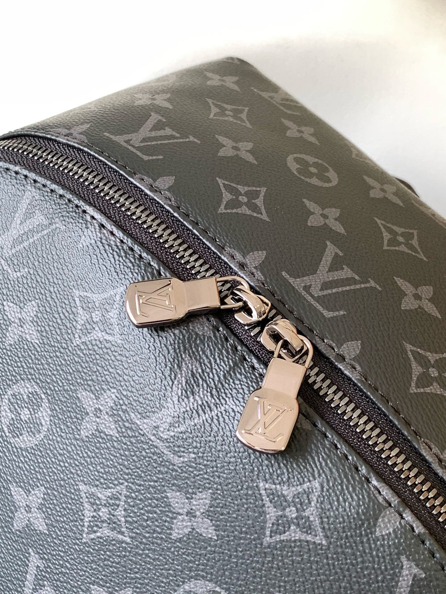 L0vis Vvtt0n M43186 Discovery Backpack