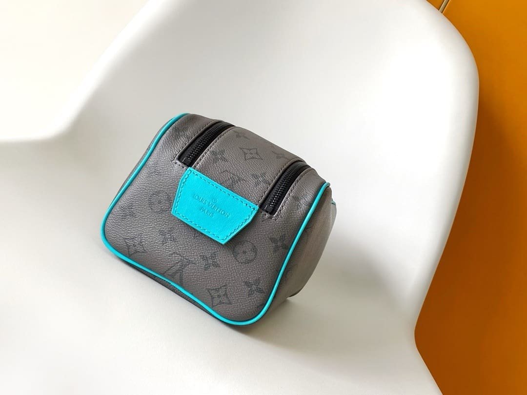 L0vis Vvtt0n M11482 Dopp Kit