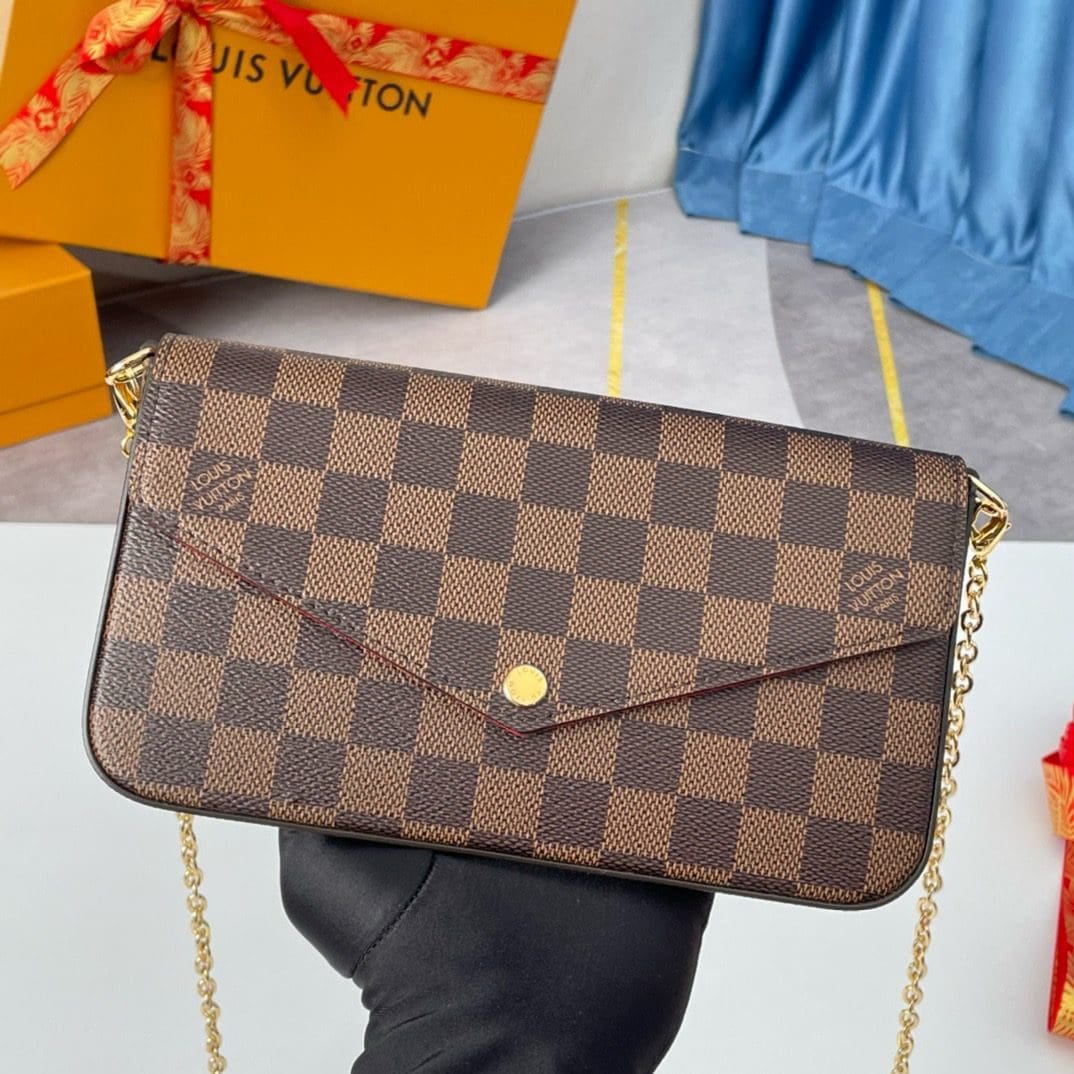 L0vis Vvtt0n N40492 Félicie Pochette