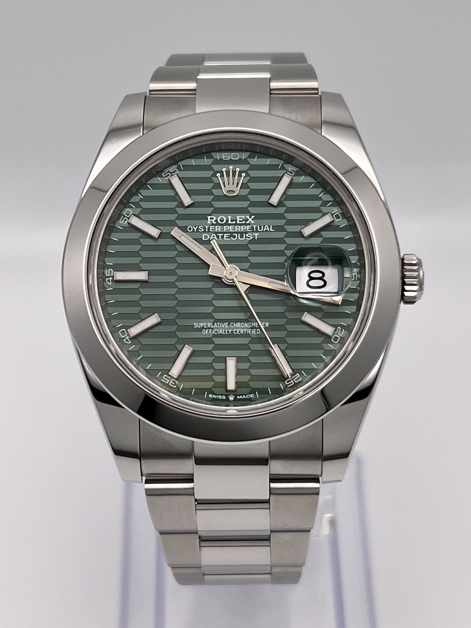 R01ex Datejust 41 126300 Stainless Steel Green Fluted-Motif Dial Oyster (2023)