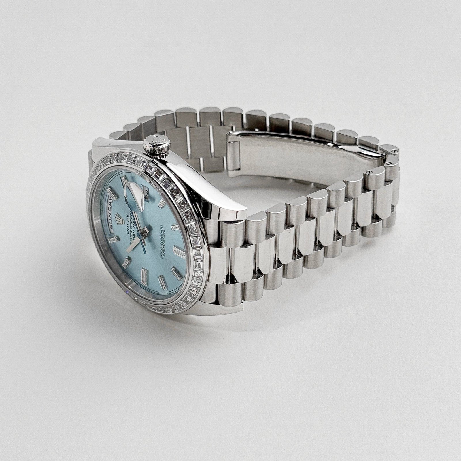 R01ex Day-Date 40 228396TBR Platinum D1am0nd Bezel Ice Blue D1am0nd Dial (2017)
