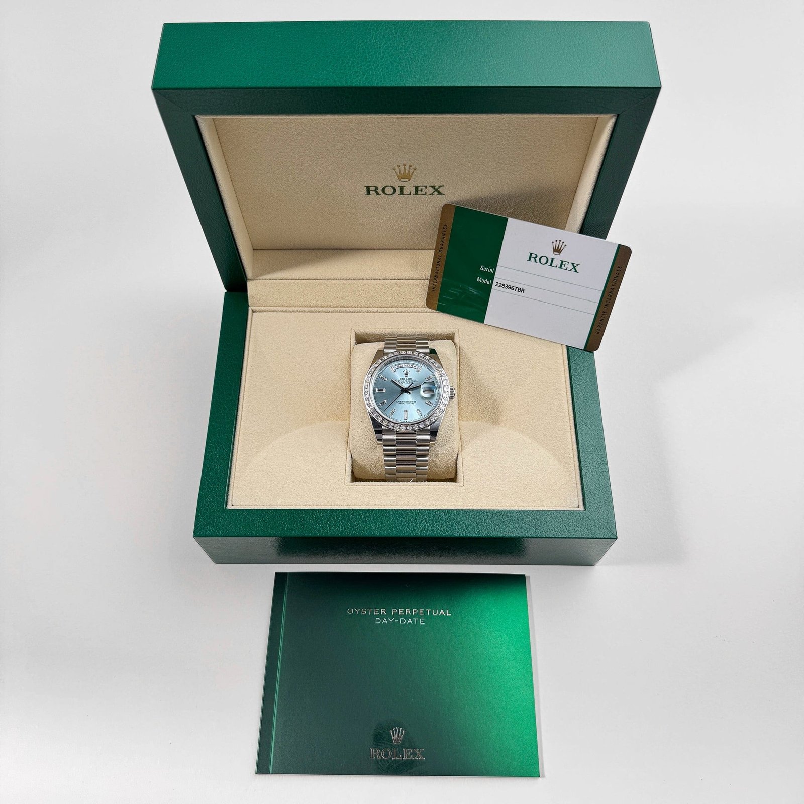 R01ex Day-Date 40 228396TBR Platinum D1am0nd Bezel Ice Blue D1am0nd Dial (2017)