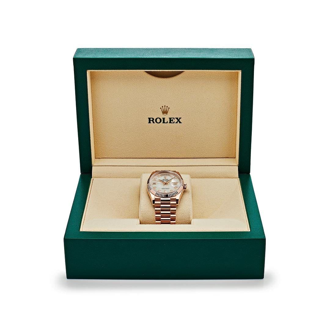 R01ex Day-Date 36 128235 Rose Gold Mother of Pearl D1am0nd Dial
