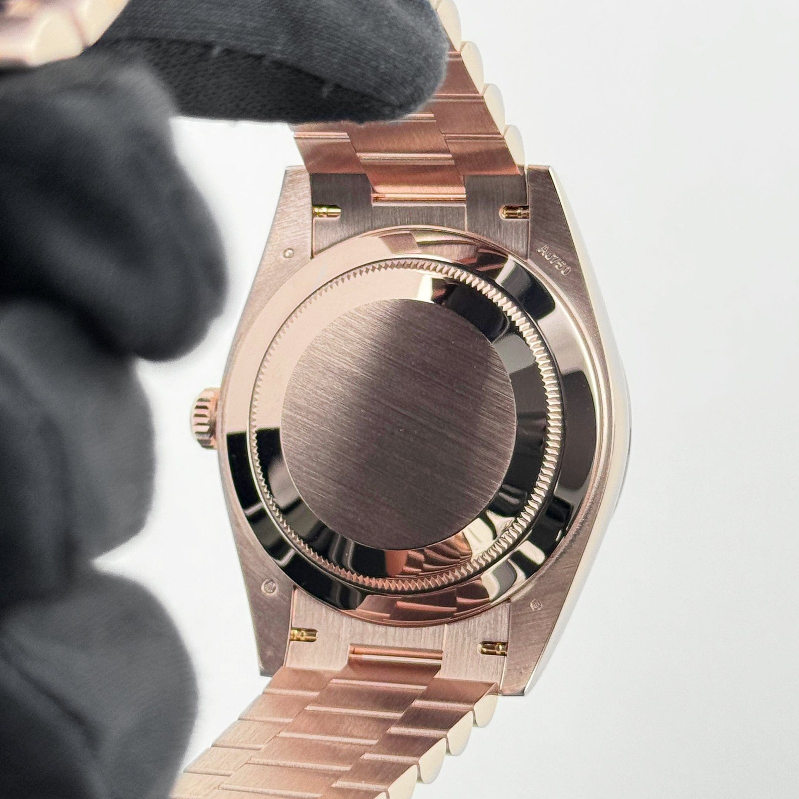 R01ex Day-Date 40 228235 Rose Gold Chocolate Roman Dial (2024)