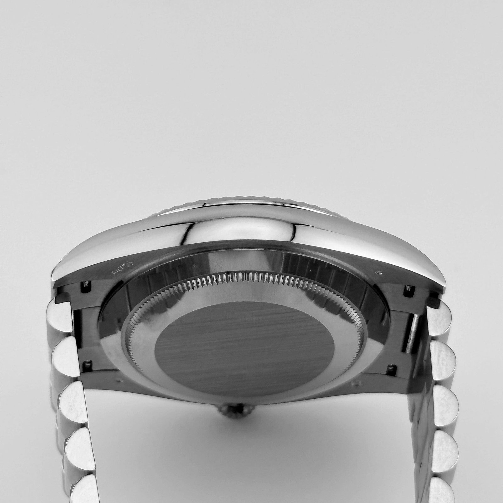 R01ex Day-Date 40 228239 White Gold Blue Ombre Roman Numeral Dial (2024)
