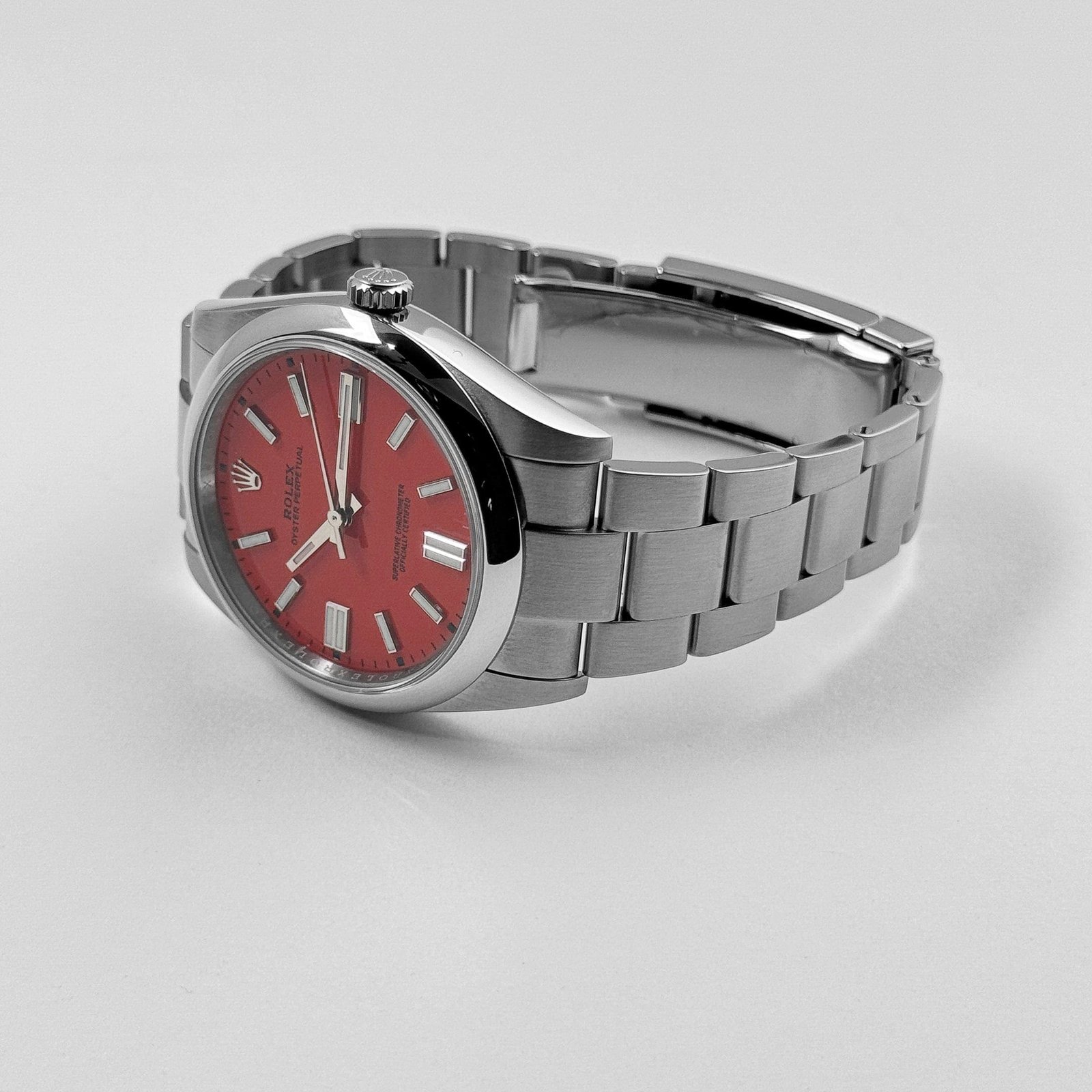 R01ex Oyster Perpetual 41 124300 Stainless Steel Red Dial (2021)