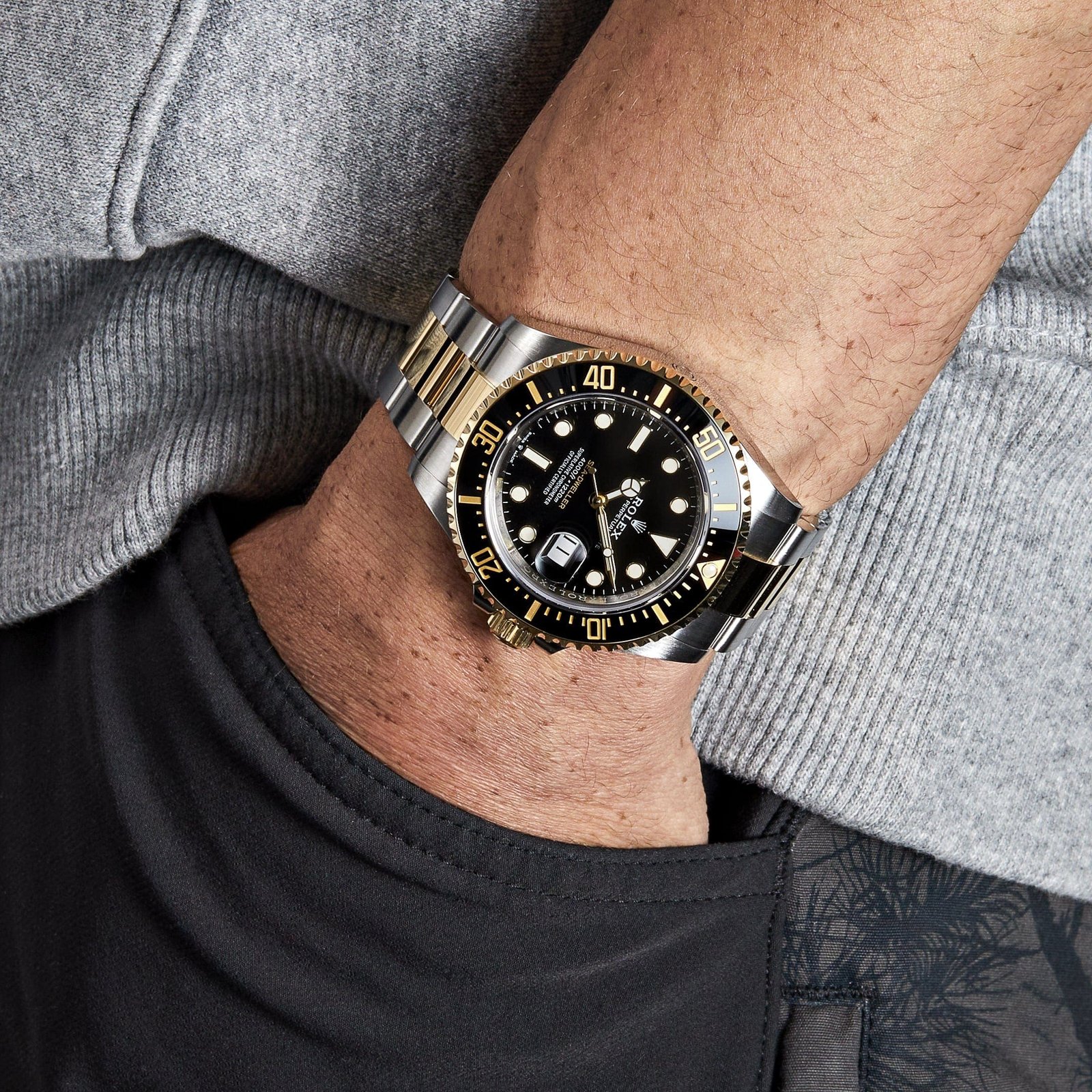R01ex Sea-Dweller 126603 Stainless Steel Yellow Gold Black Dial (2019)