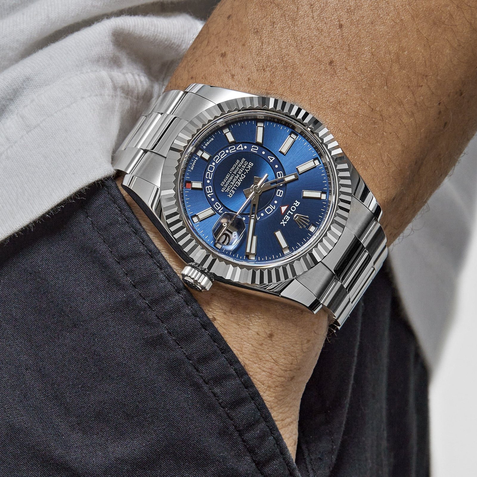 R01ex Sky-Dweller 336934 Stainless Steel Blue Dial Oyster (2023)