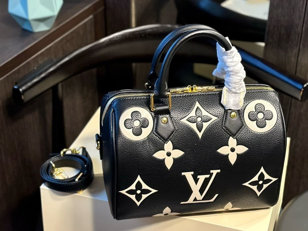 L0vis Vvtt0n M58947 Speedy Bandoulière 25