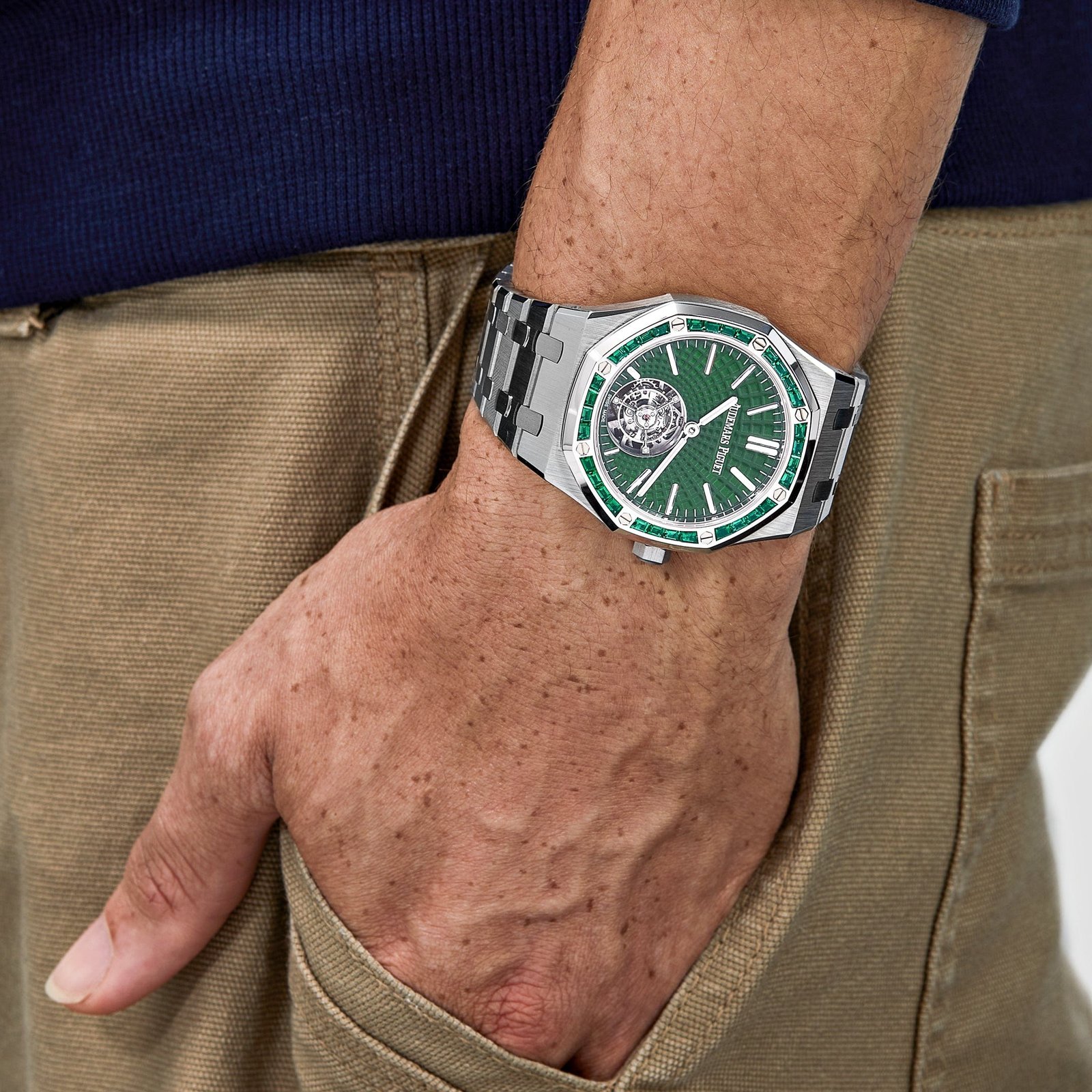 Audemars P1g*et Royal Oak 26532IC.EE.1220TI.01 Selfwinding Flying Tourbillon Titanium White Gold Emerald Bezel Limited Edition (2024)