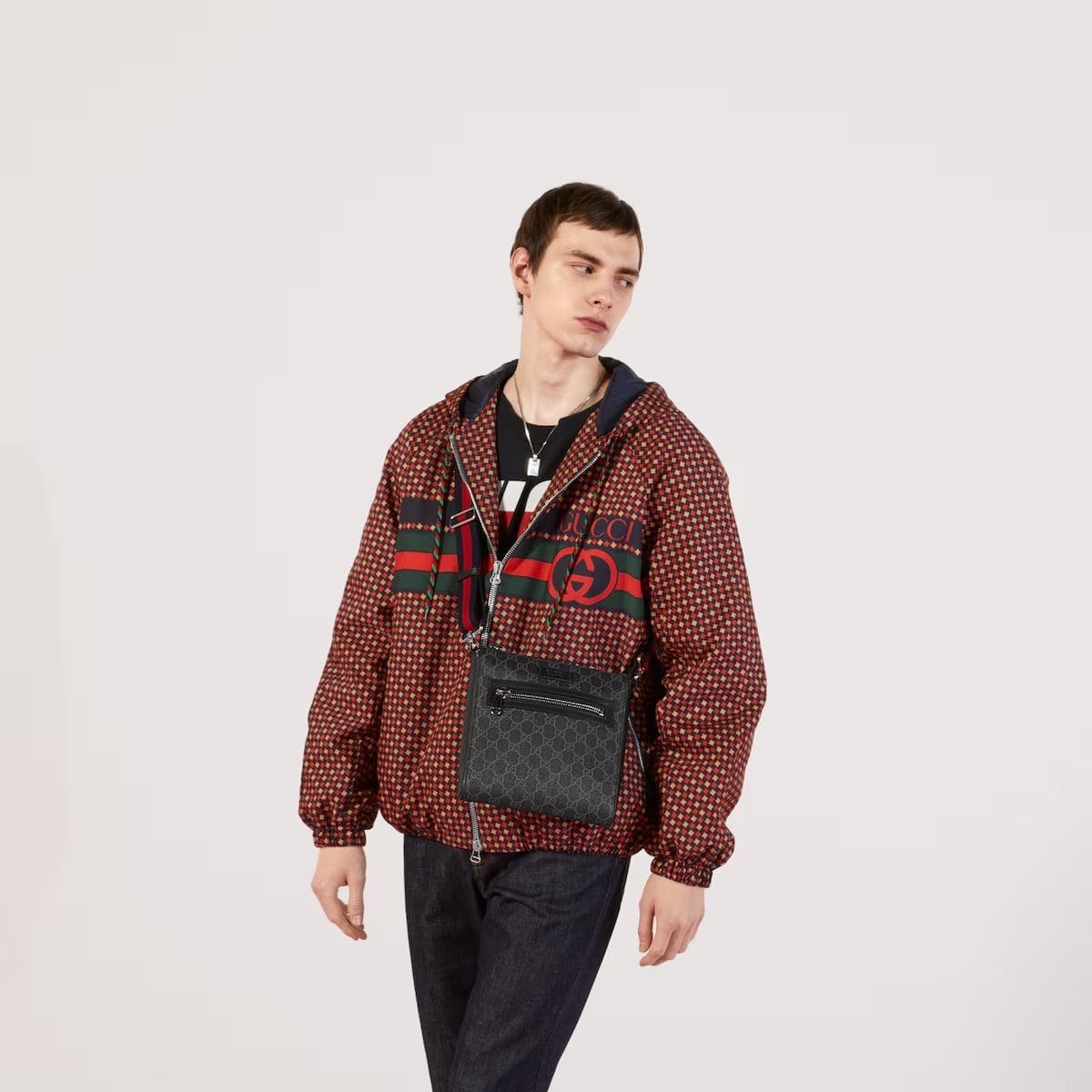 Gvc*1 BLACK SMALL MESSENGER BAG