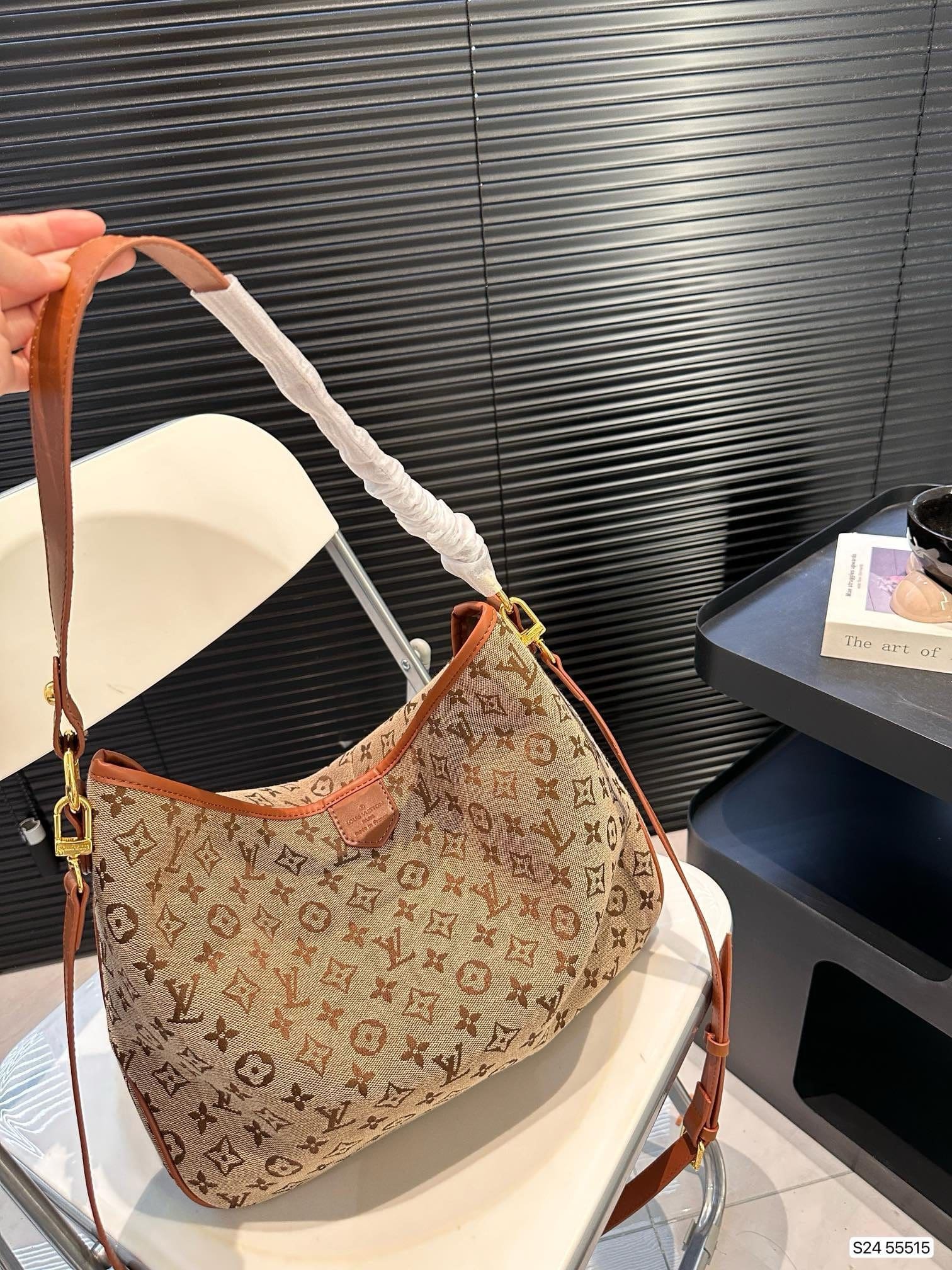 L0vis Vvtt0n CarryAll 55515